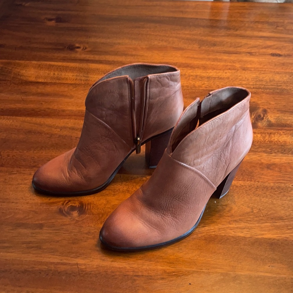 Vince Camuto Bootie
